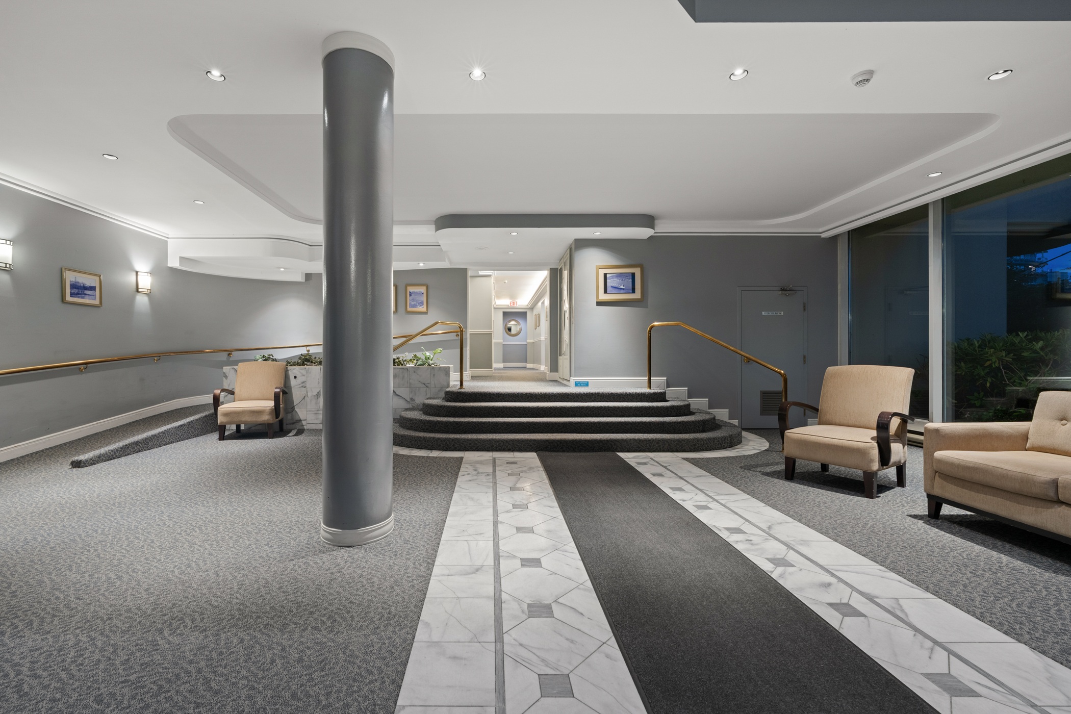 #503 - 2203 Bellevue Avenue